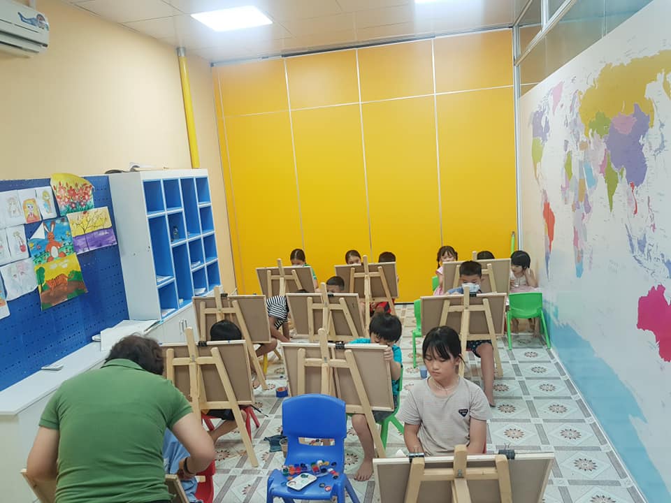 HỆ THỐNG GIÁO DỤC TRÍ TUỆ VIỆT LIÊN TỤC TUYỂN SINH LỚP VẼ